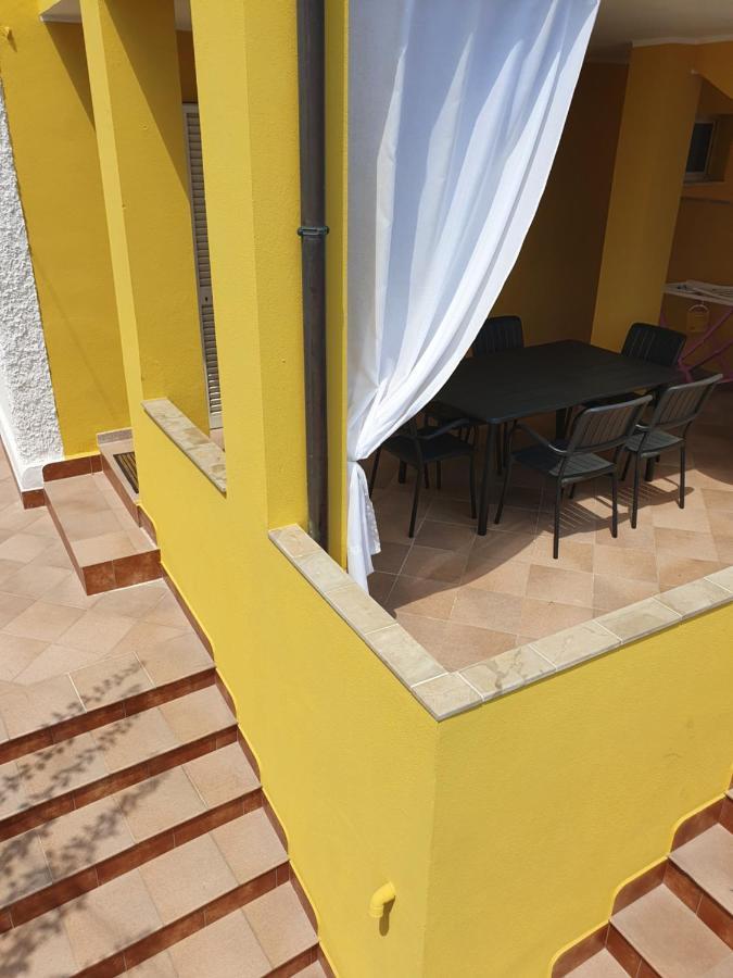 Yellowhouse Apartment Cala Gonone Bagian luar foto