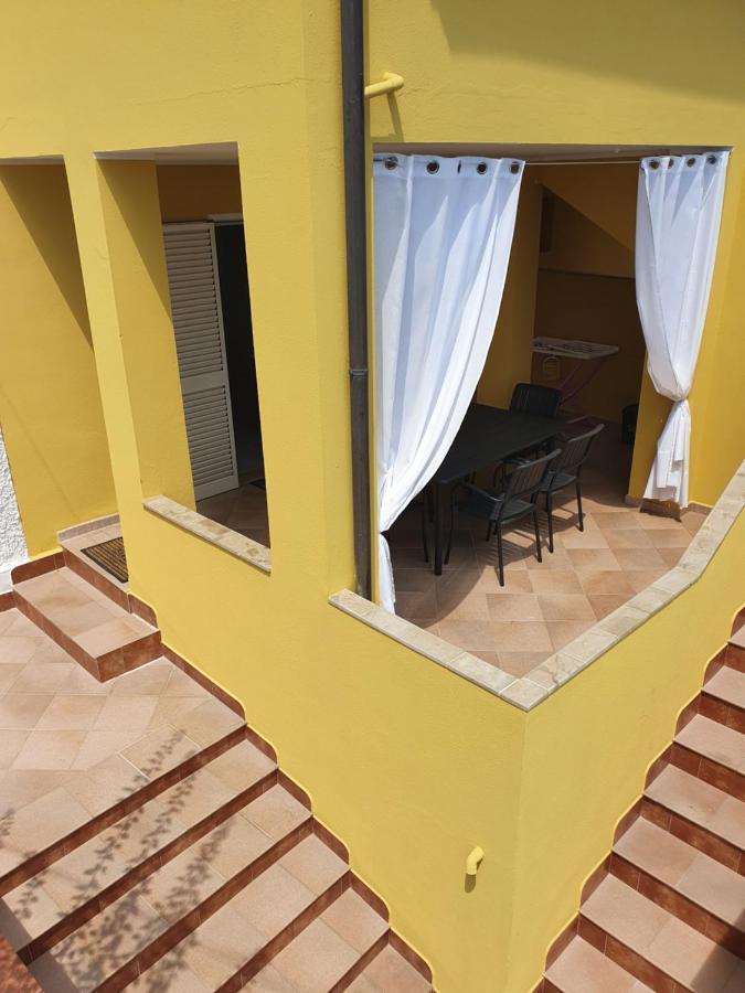 Yellowhouse Apartment Cala Gonone Bagian luar foto