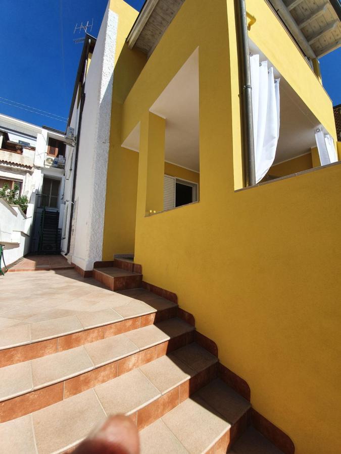Yellowhouse Apartment Cala Gonone Bagian luar foto