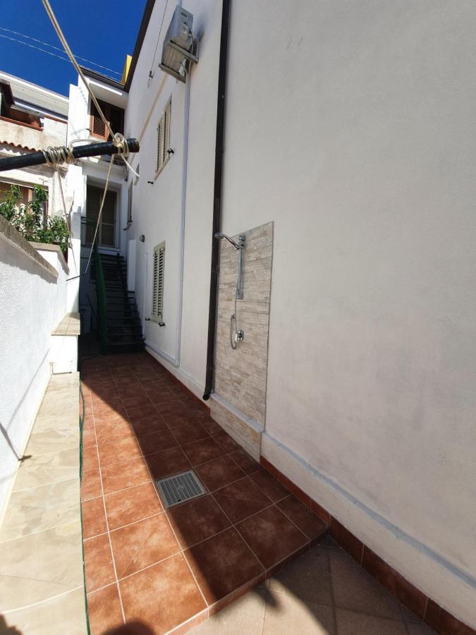 Yellowhouse Apartment Cala Gonone Bagian luar foto