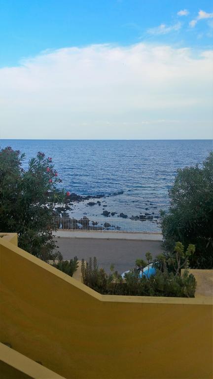 Yellowhouse Apartment Cala Gonone Bagian luar foto