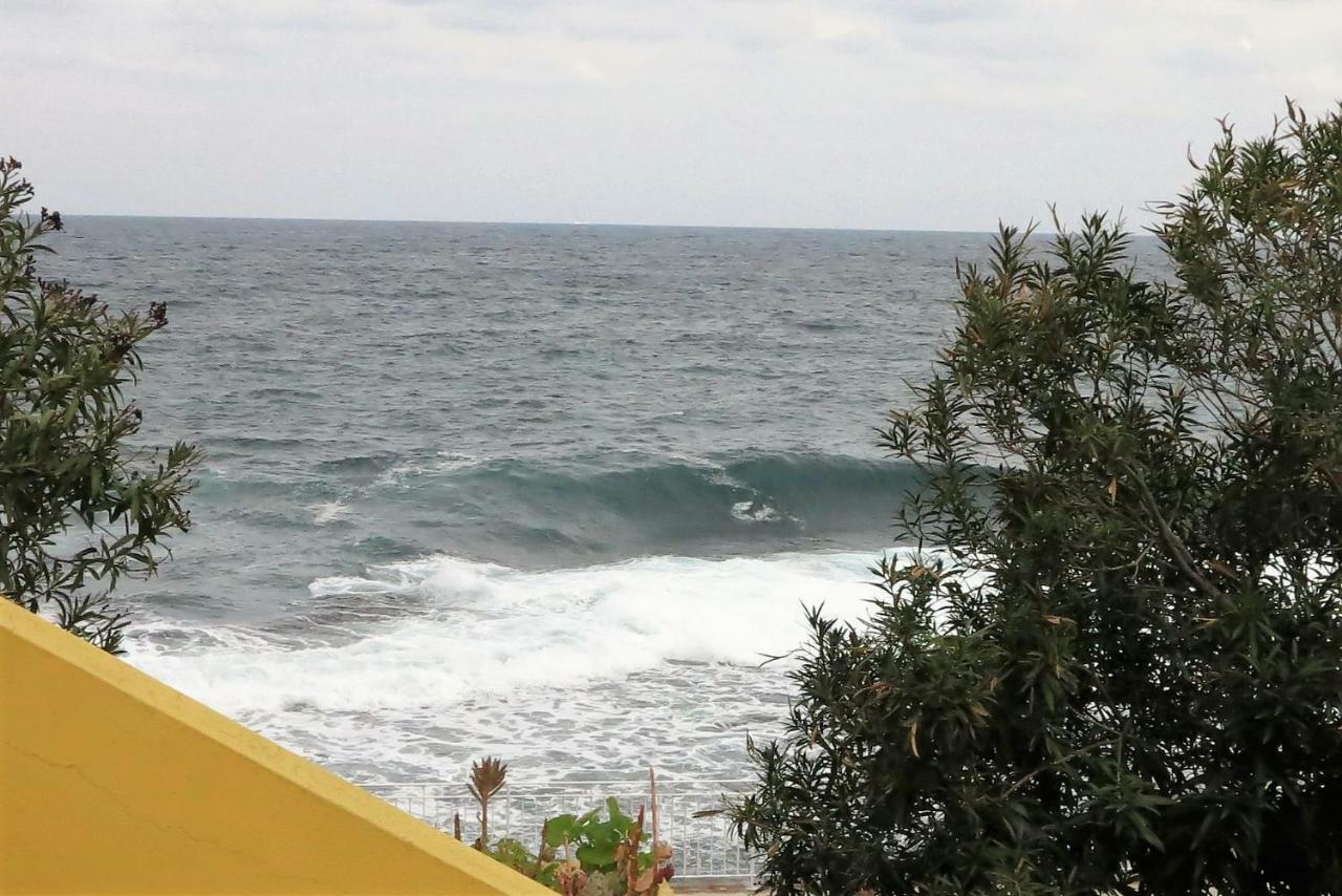 Yellowhouse Apartment Cala Gonone Bagian luar foto