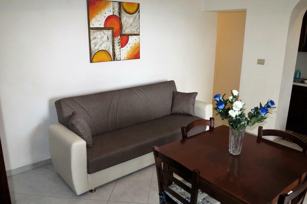 Yellowhouse Apartment Cala Gonone Bagian luar foto