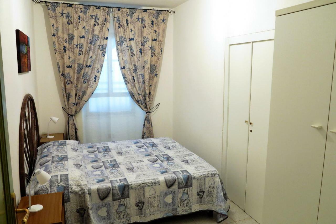 Yellowhouse Apartment Cala Gonone Bagian luar foto