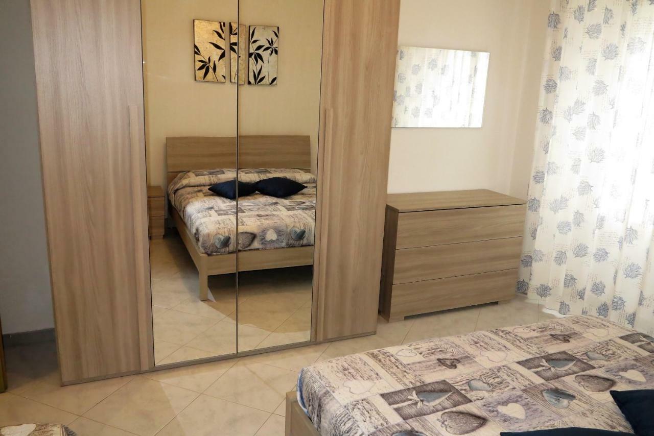 Yellowhouse Apartment Cala Gonone Bagian luar foto