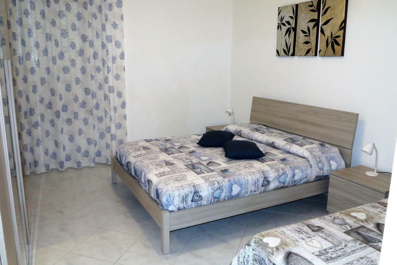 Yellowhouse Apartment Cala Gonone Bagian luar foto
